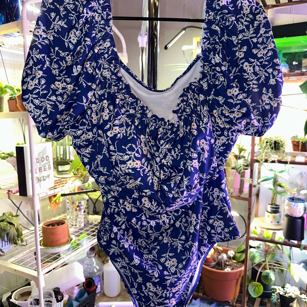 floral puffed sleeve bathing suit